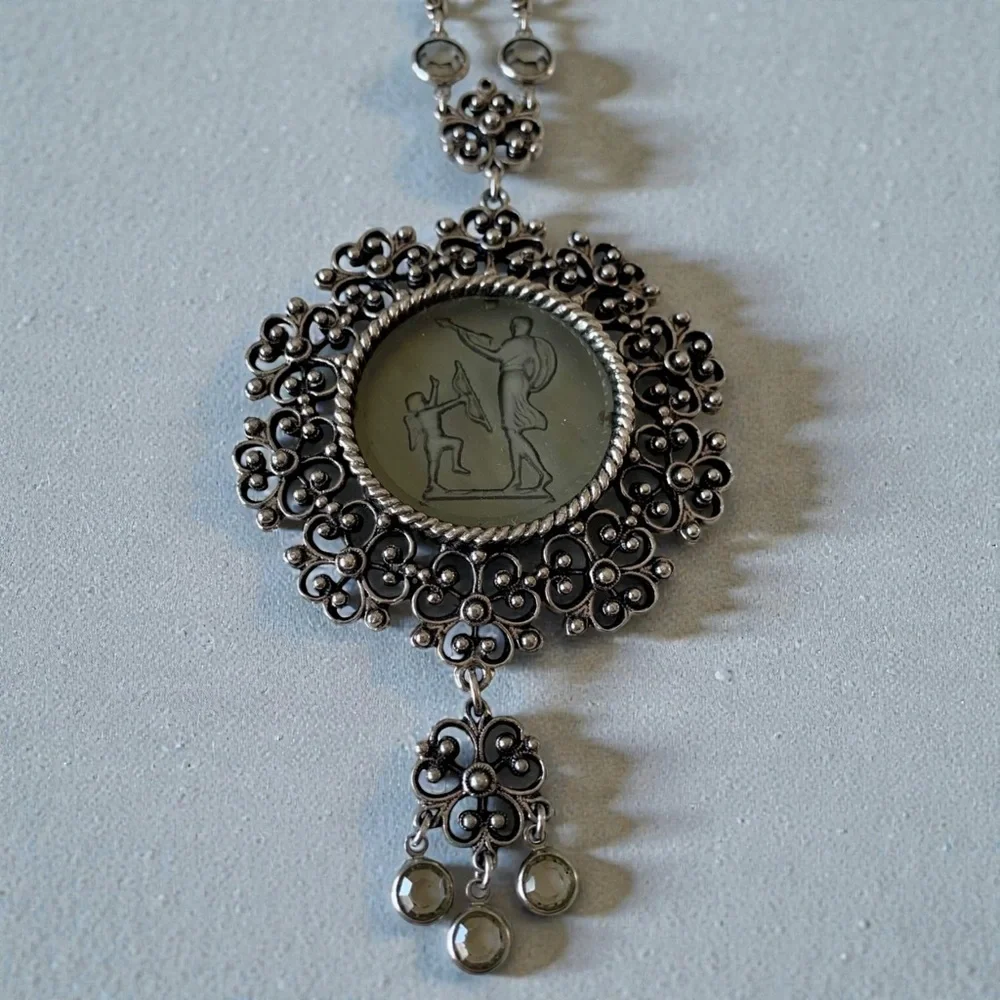 GOLDETTE Vintage Silver Intaglio Glass Cameo Cupid Venus Tassel Necklace